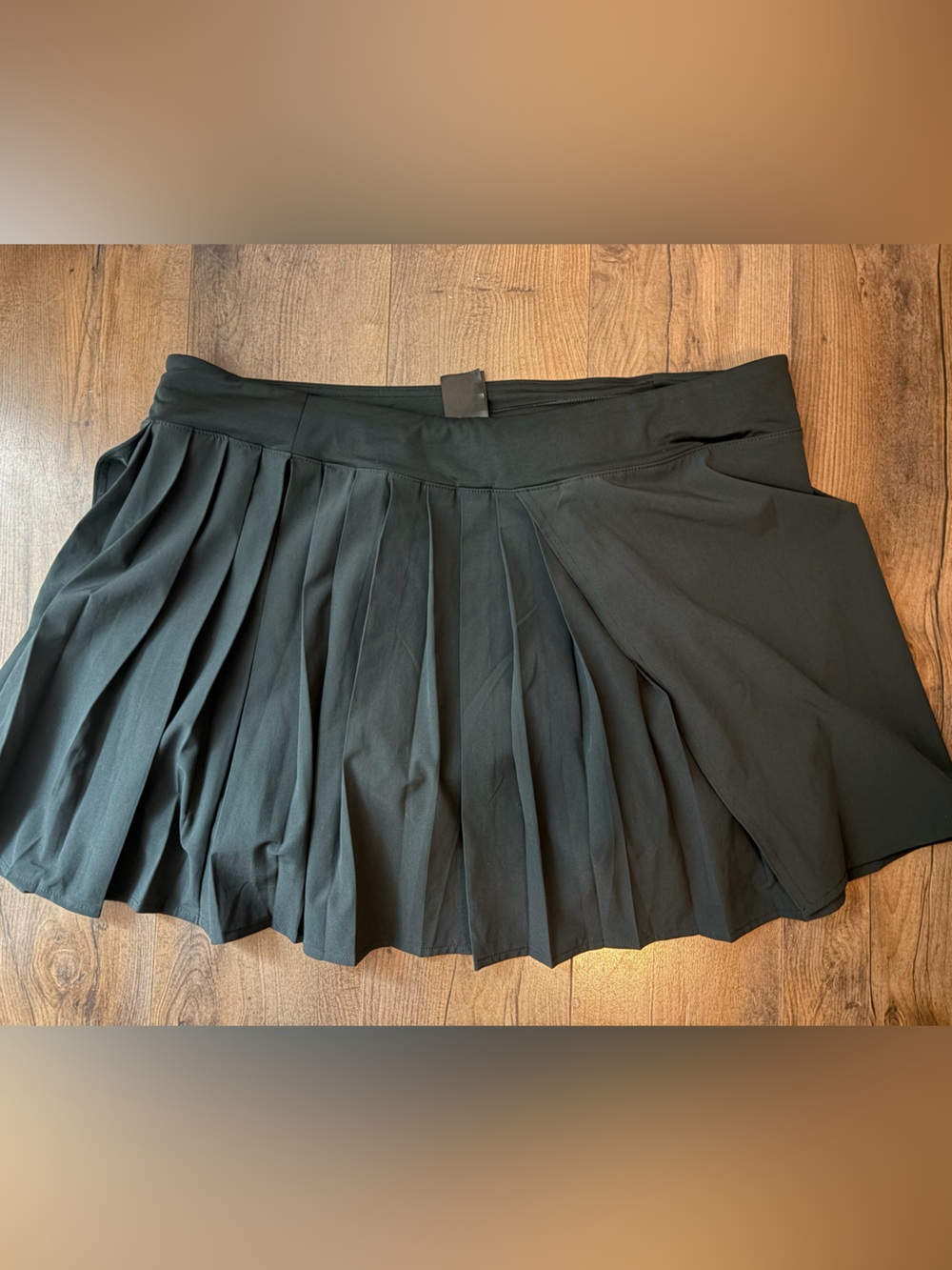 Lole Black Pleated Women's Skirt - Classic A-Line